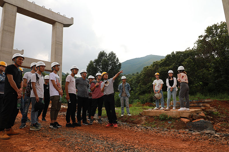 1532069808969807.jpg 為新員工具體介紹橋梁施工工藝流程.jpg