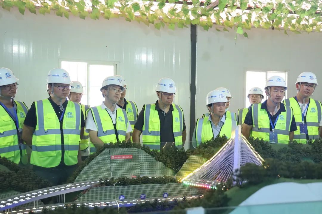 1665192018888327.jpg 2022-09-23-公司開(kāi)展“質(zhì)量月”觀(guān)摩活動(dòng)暨質(zhì)量安全技術(shù)管理交流培訓(xùn)2.jpg