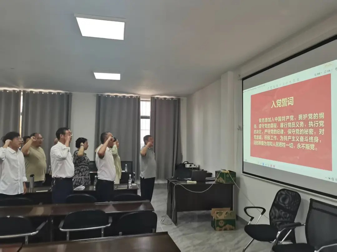 1761200221636364.jpg 640.jpg